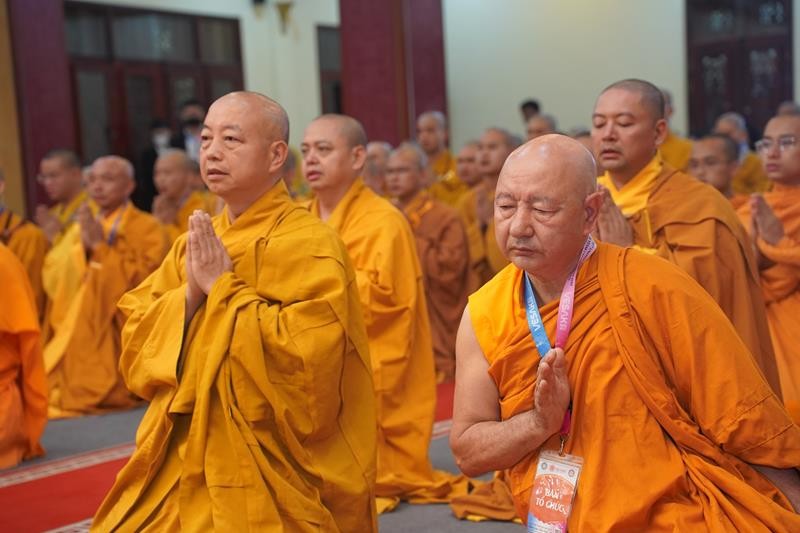 Nghi lễ cung rước Xá lợi Đức Phật Thích Ca từ chùa Quán Sứ về chùa Tam Chúc
