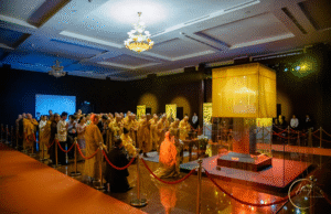 Trang nghiêm khai mở chiêm bái Xá-lợi Trái tim Bồ-tát Thích Quảng Đức Trang nghiêm khai mở chiêm bái Xá-lợi Trái tim Bồ-tát Thích Quảng Đức